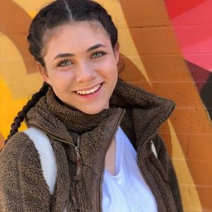 Meet your Posher, Zoe